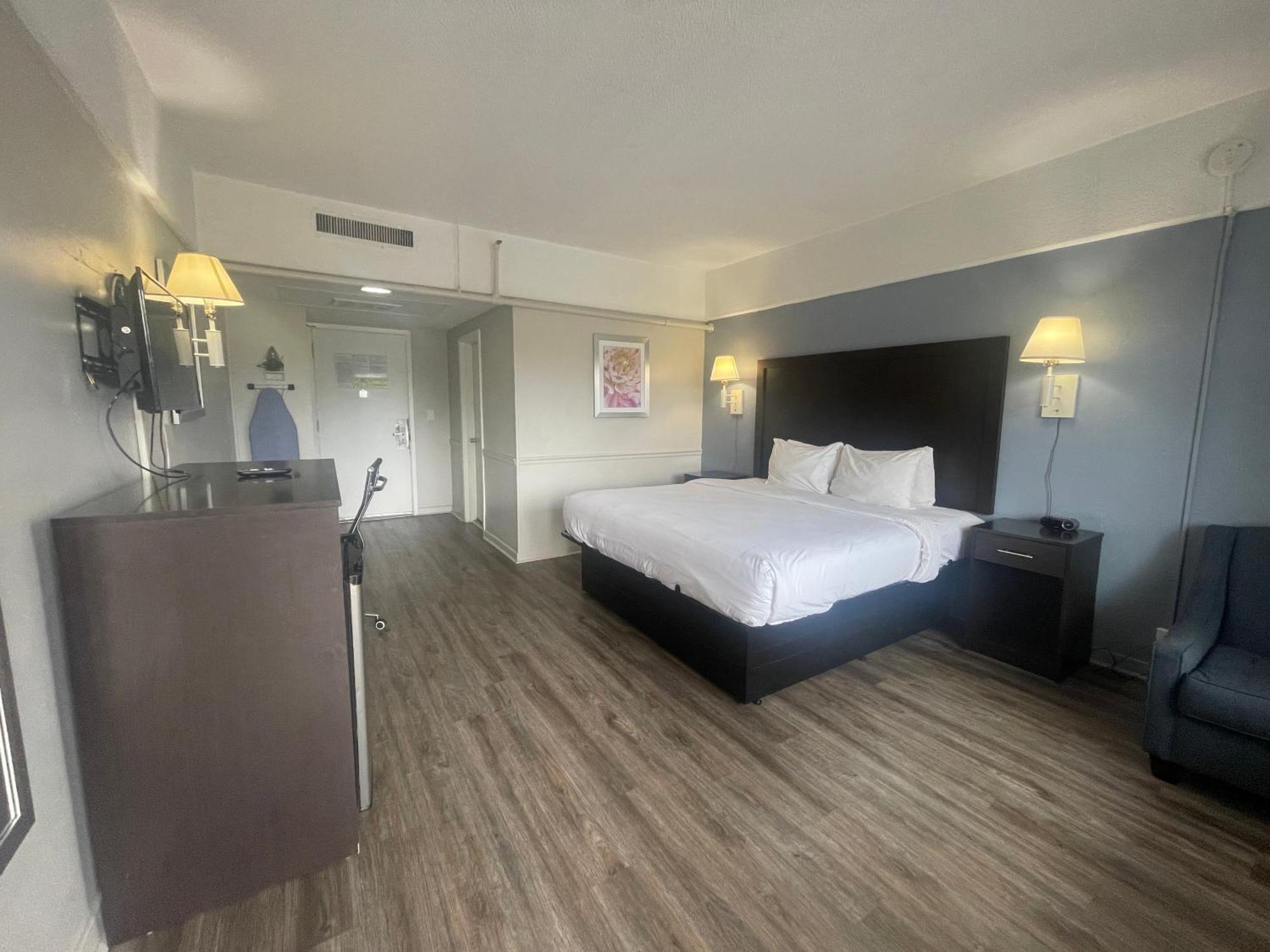 Motel 6 Norfolk, Va East Little Creek Bagian luar foto