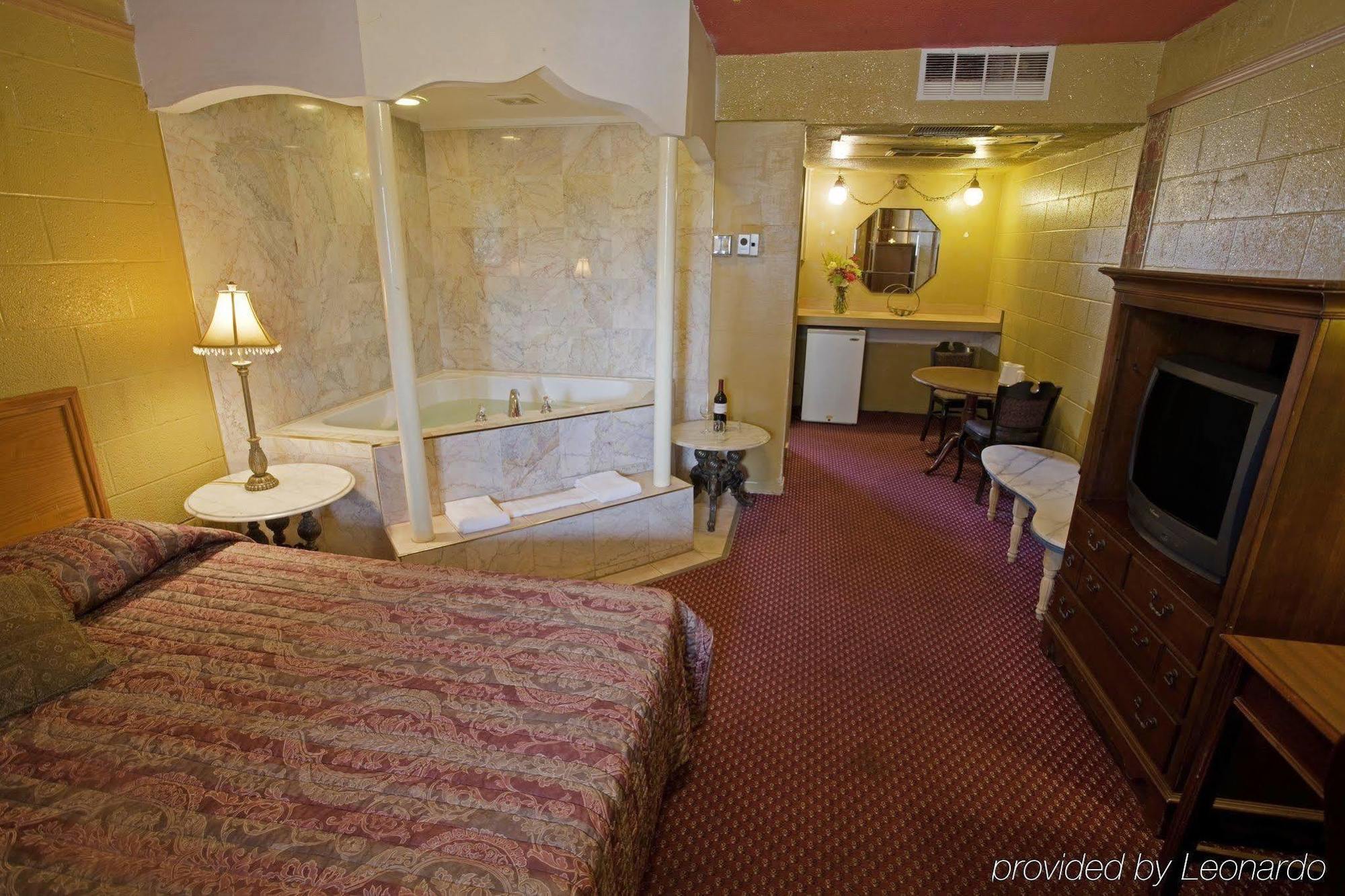 Motel 6 Norfolk, Va East Little Creek Bagian luar foto
